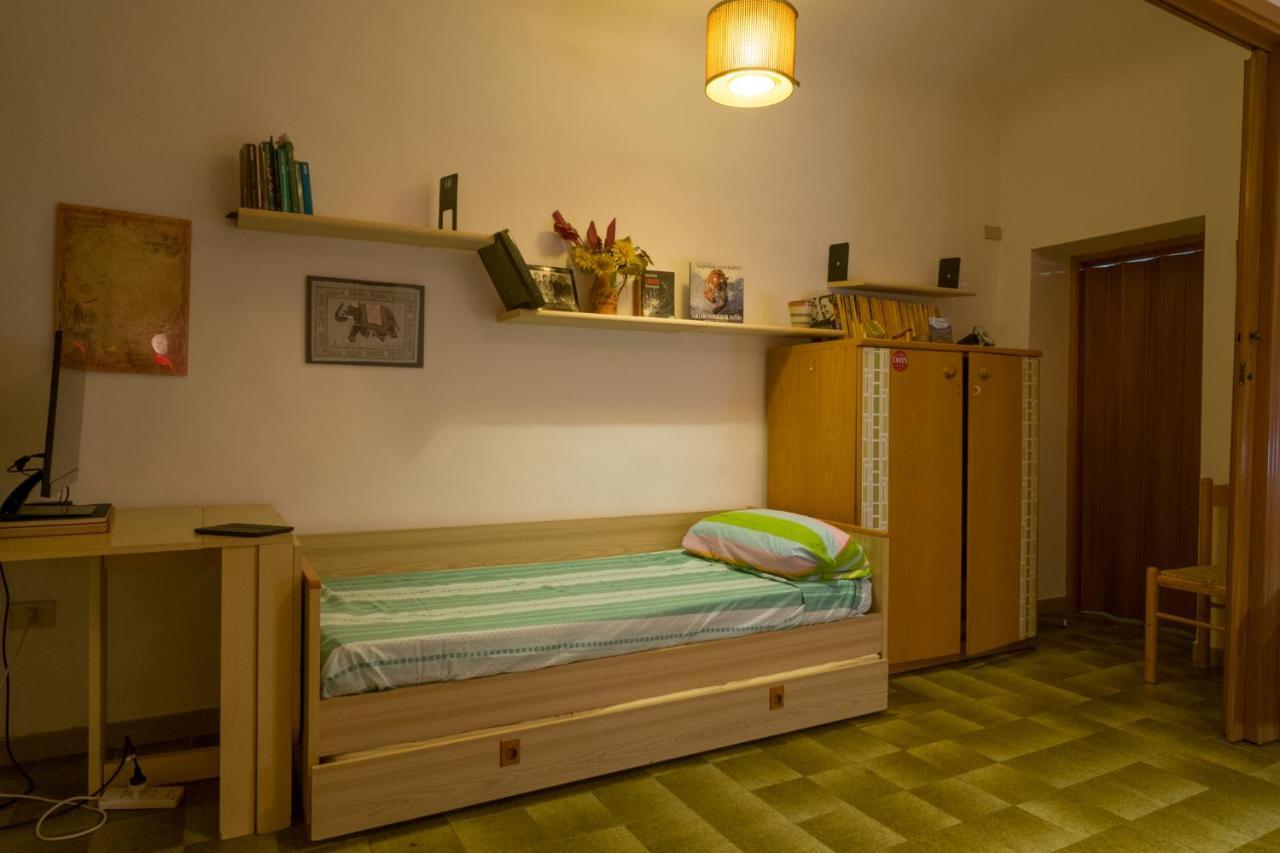 Casa Vacanze Nel Centro Storico Di بورتوفيرّايو المظهر الخارجي الصورة